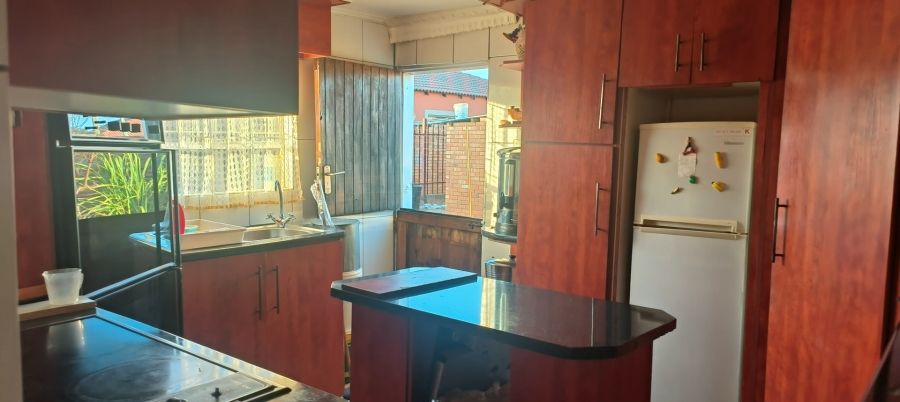 4 Bedroom Property for Sale in Jouberton North West